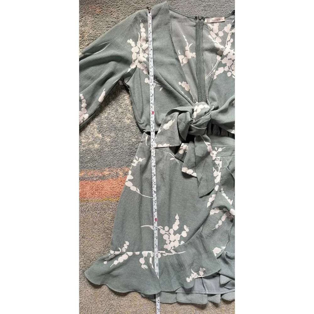 Here Comes The Sun Womens Floral Size S Tie Front Coconut Girl Mini Dress Resort - Picture 16 of 16